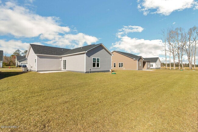 Building Photo - 202 Garland Shores Dr