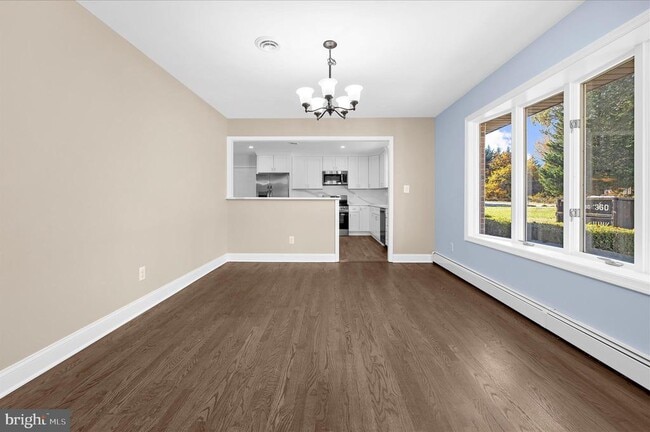 Building Photo - 7643 Paradise Beach Rd