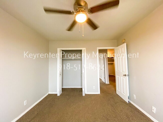 Building Photo - 3 Bed | 1.5 Bath in Central Tulsa!