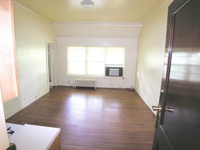 Living Room - Wellesley Place