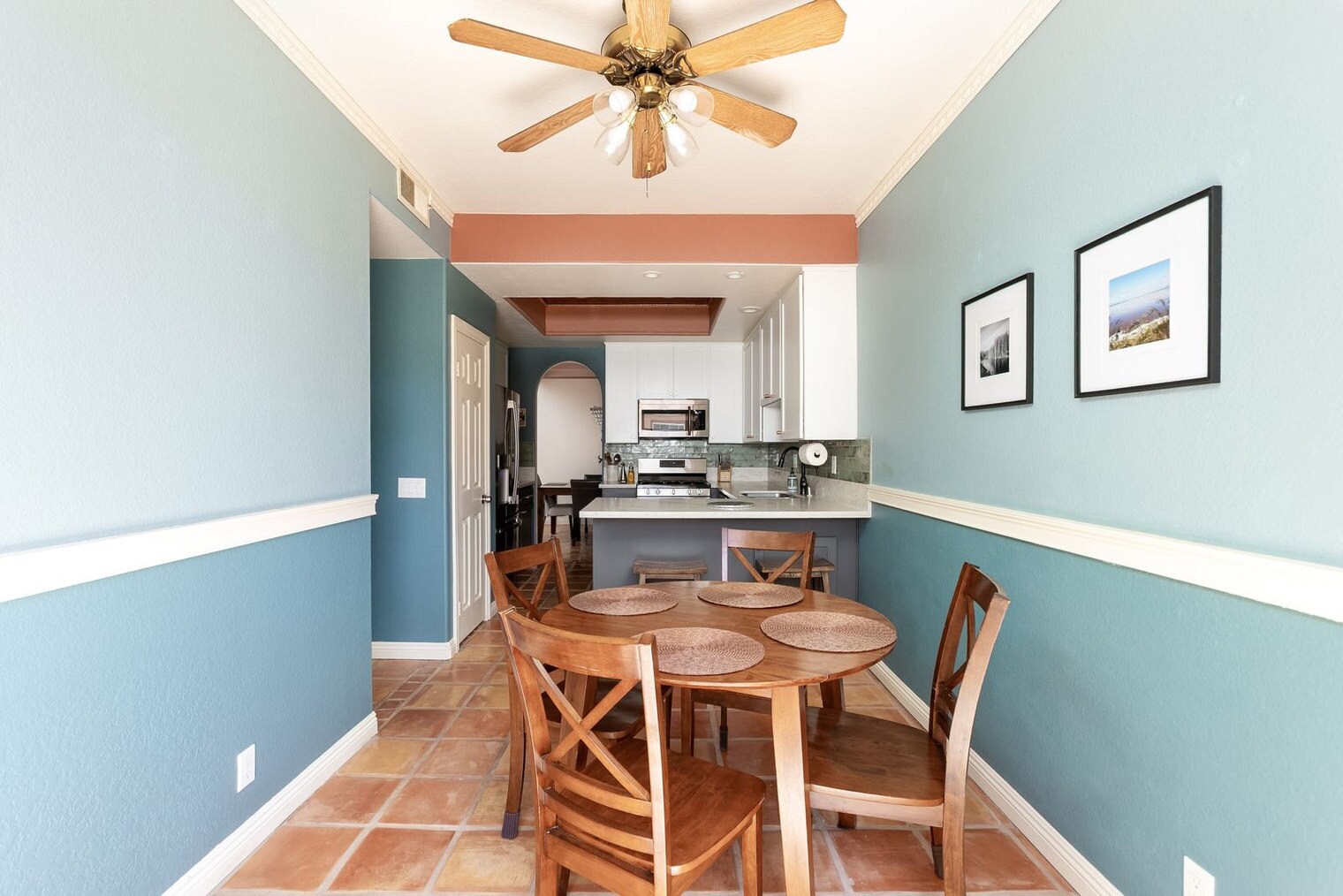 Building Photo - 3531 Cameo Dr