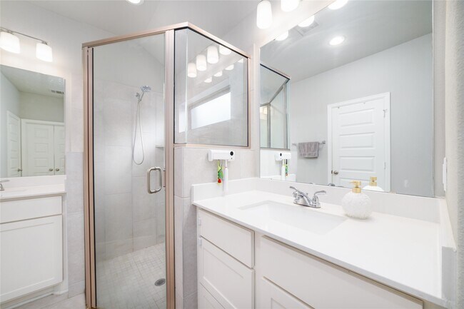 Building Photo - 10443 Cecilia Star Ln