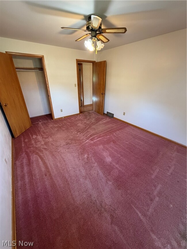 Building Photo - 8615 Chesterton Dr