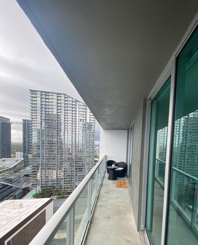 Building Photo - 500 Brickell Ave