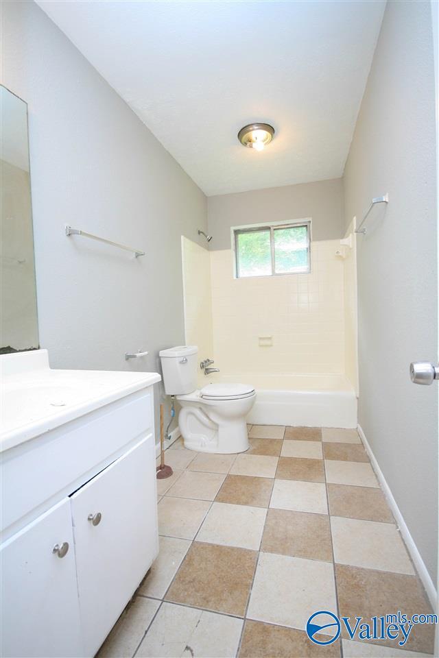 Building Photo - 3423 Rosedale Dr NW