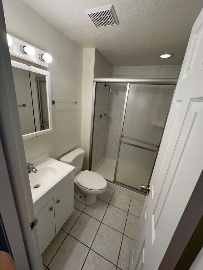 Building Photo - Home in Parkside Subdivision