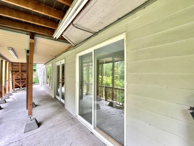 Building Photo - 14033 SE 185th Pl