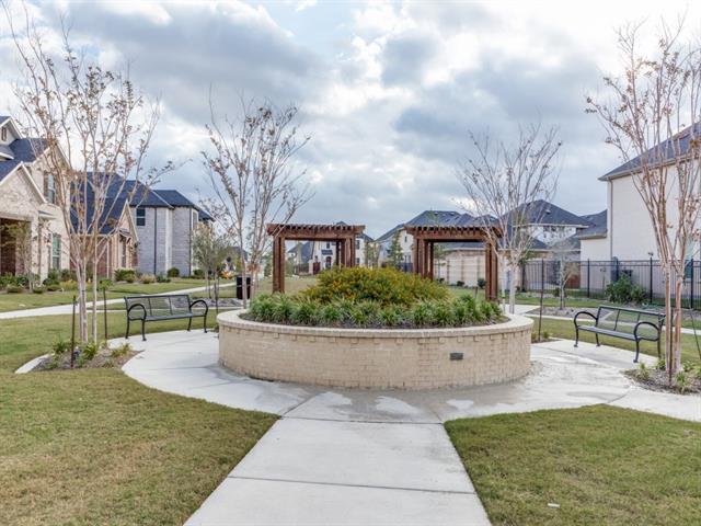 Building Photo - 2413 Latimer Mews