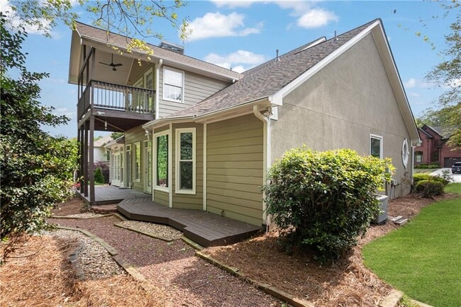 Building Photo - 6285 Sterling Dr