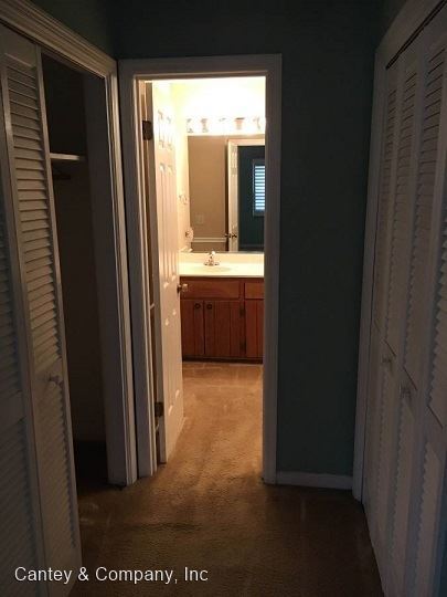 Building Photo - 2 br, 2.5 bath House - 140 Lionsgate Drive