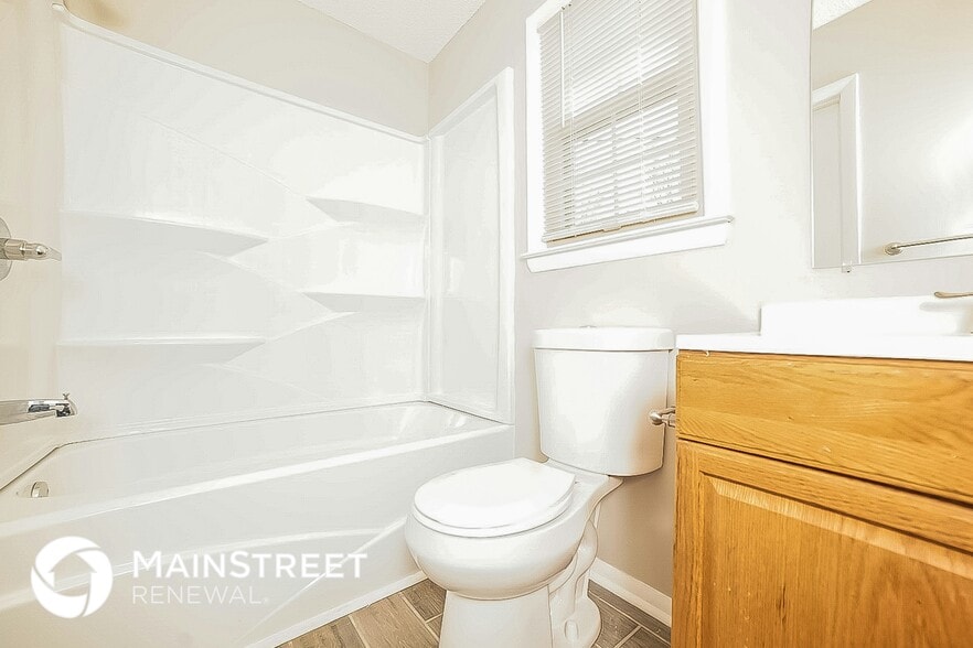 Building Photo - 470 Creekway Dr