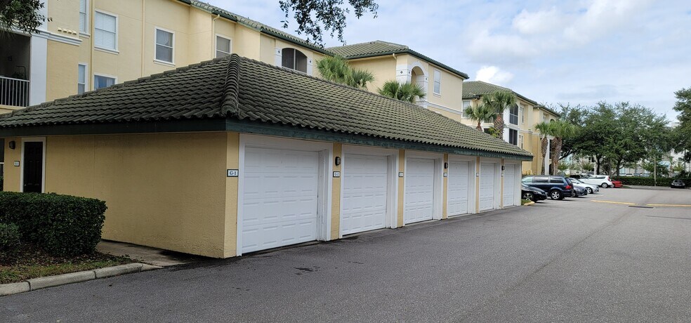 Parking Garages - 2627 Maitland Crossing Way
