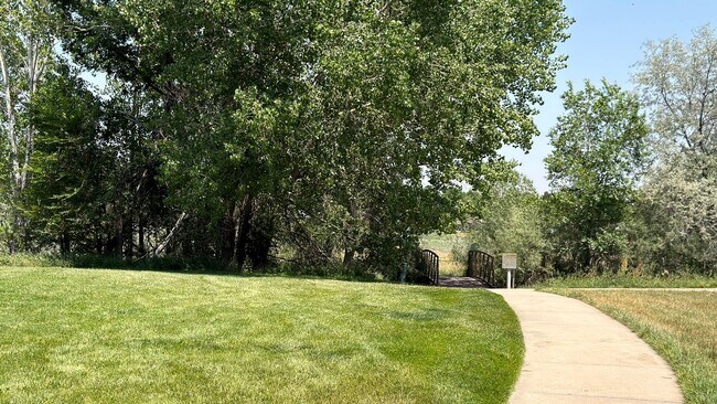 Building Photo - Great Townhome in Fort Collins