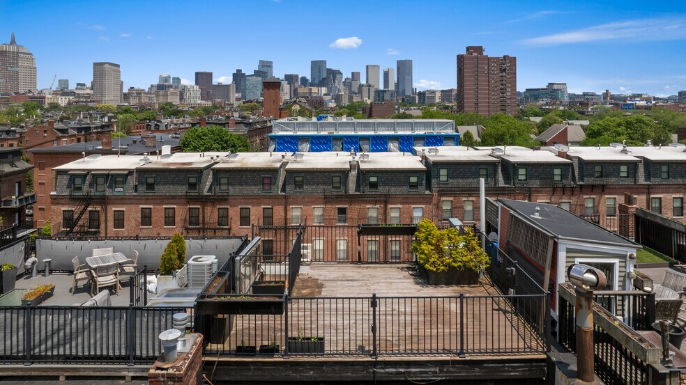 Building Photo - 71 Rutland St