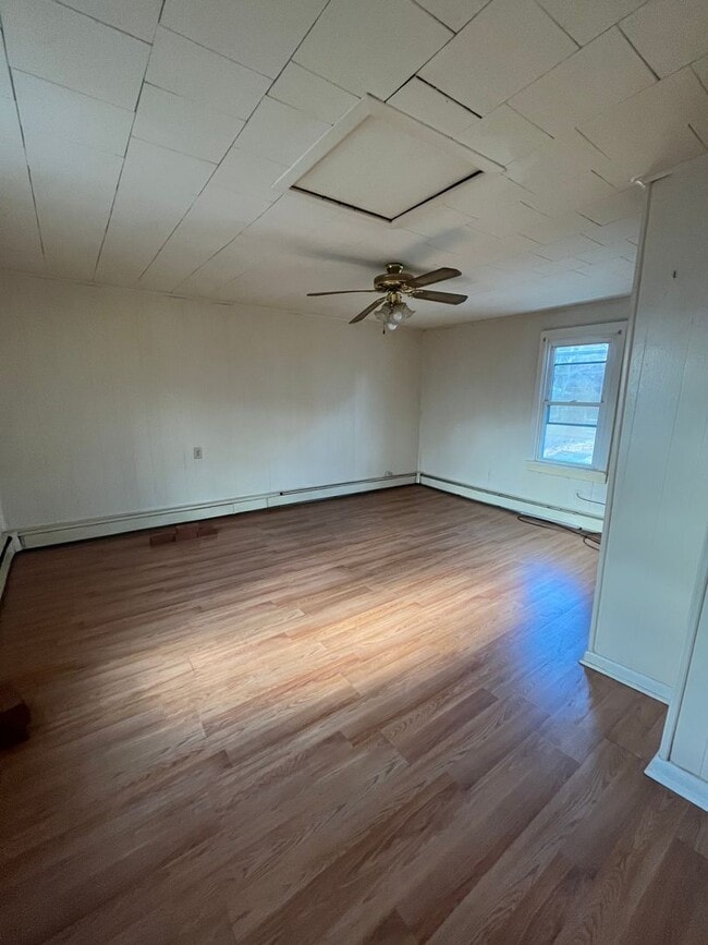 Building Photo - 736 Gino Merli Dr