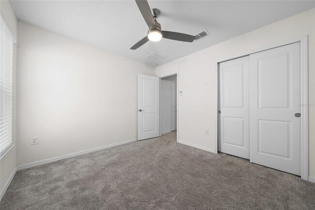 Building Photo - 9061 Oscraft Dr
