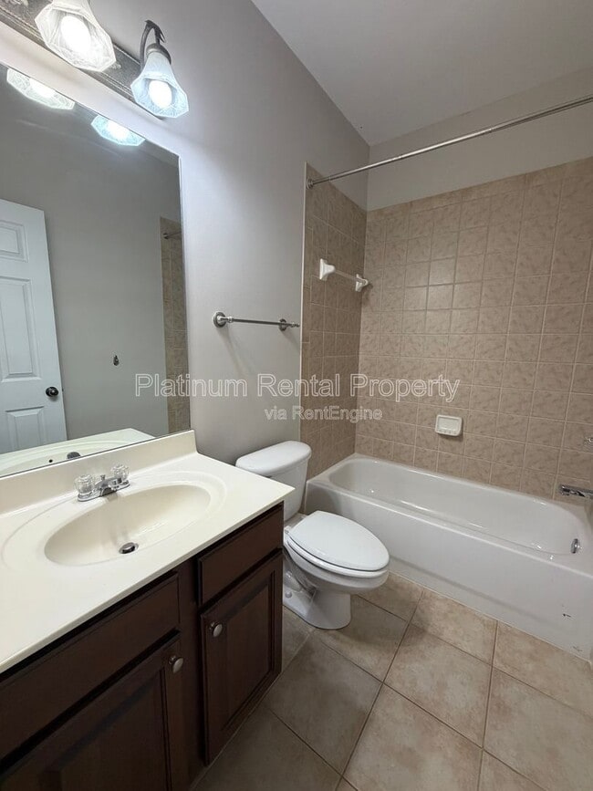 Building Photo - 12785 Doe Dr