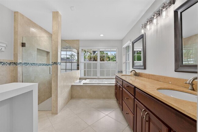 Building Photo - 8224 SW 178th Terrace