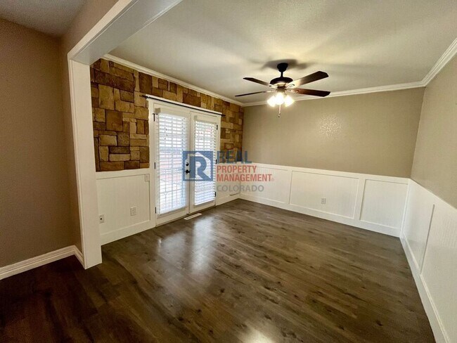 Building Photo - 4316 Ridgeglen Rd