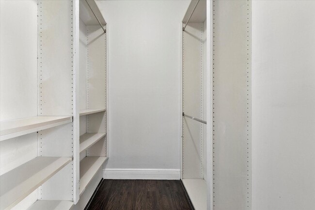 Building Photo - 557 Green Springs Pl