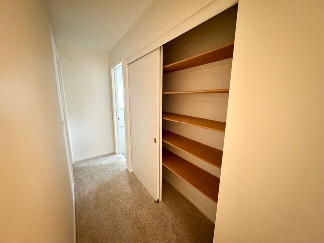 Building Photo - West Lafayette Schools Beautiful Home, Att...