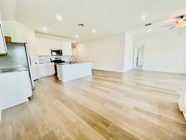 Building Photo - 3807 Bartlett Spgs Ct