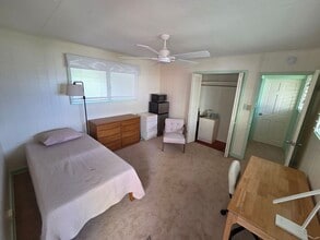 Building Photo - Charming Furnished room for rent with Private Entrance | Wilhelmina Rise