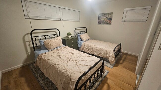 Building Photo - 6025 Dipper St