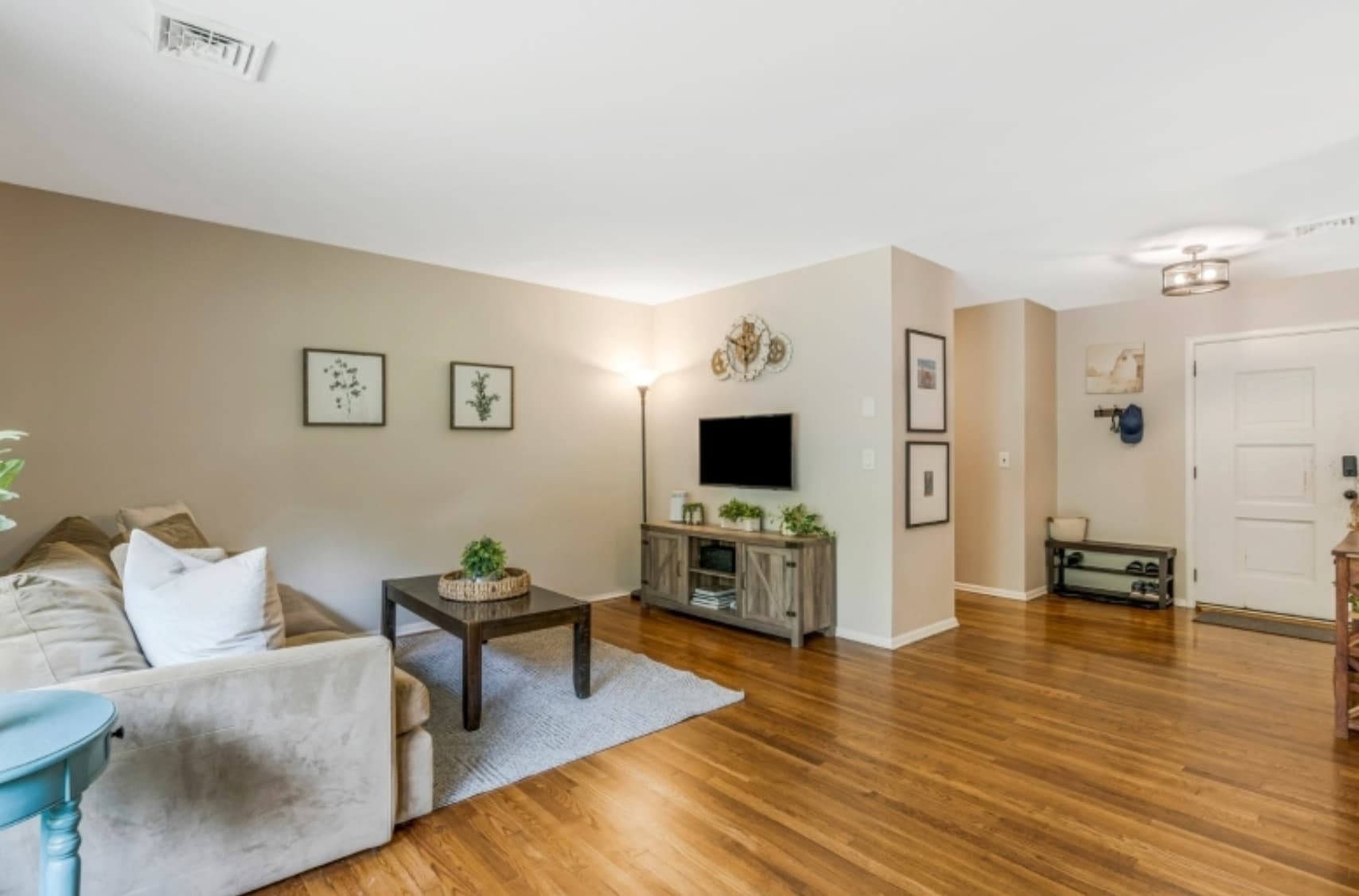 Building Photo - 1015 Buxton Rd