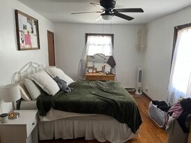 Building Photo - 805 W Ashland Ave