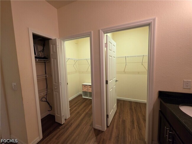 Building Photo - 6004 Pecan Cir