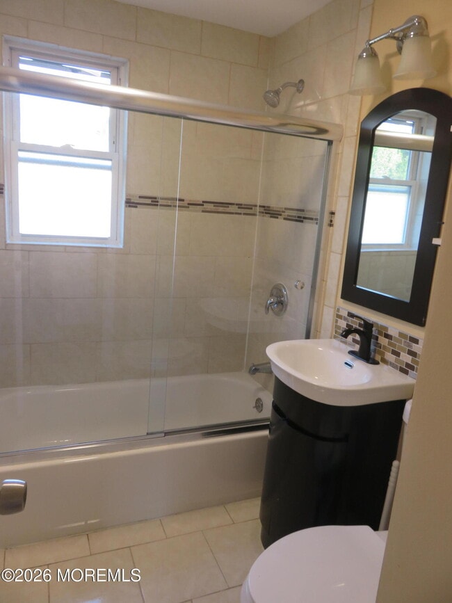 Building Photo - 403 2nd Ave