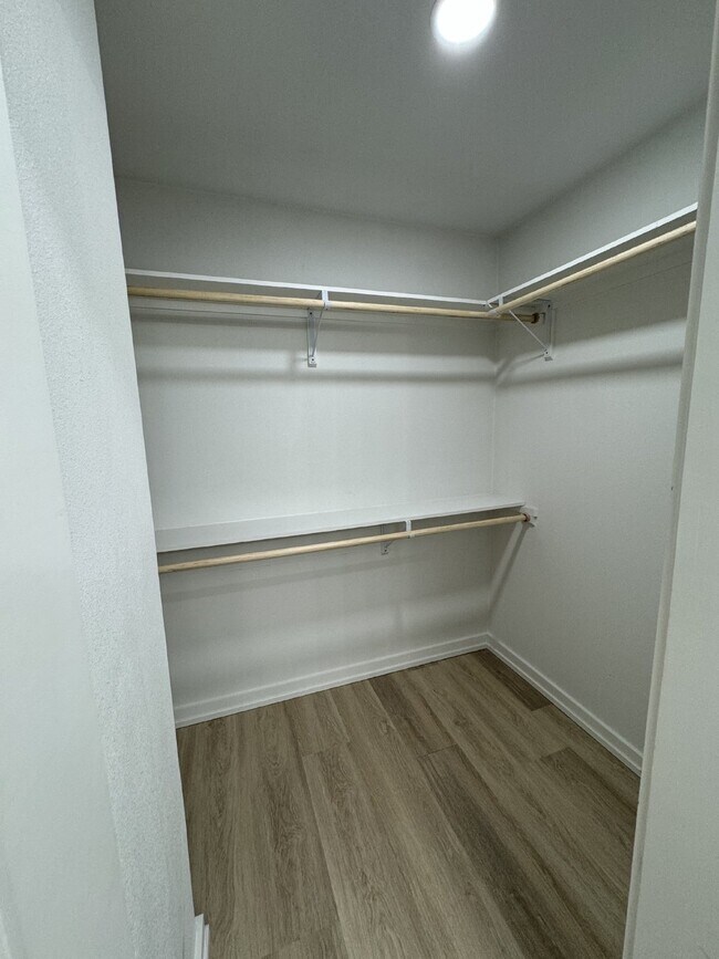 Building Photo - "Charming 1-Bedroom Haven with 1.5 Baths on Hines Avenue, Waco"