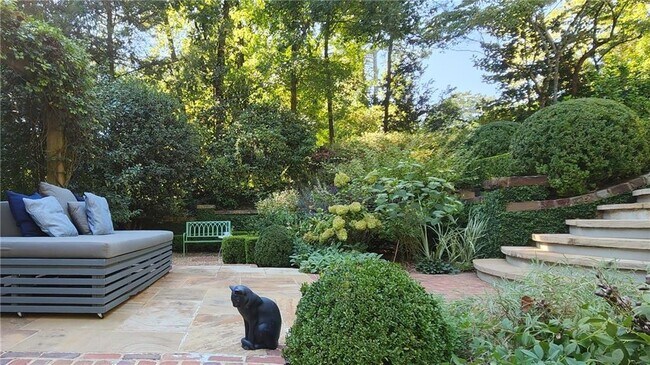 Building Photo - 4224 E Conway Dr NW