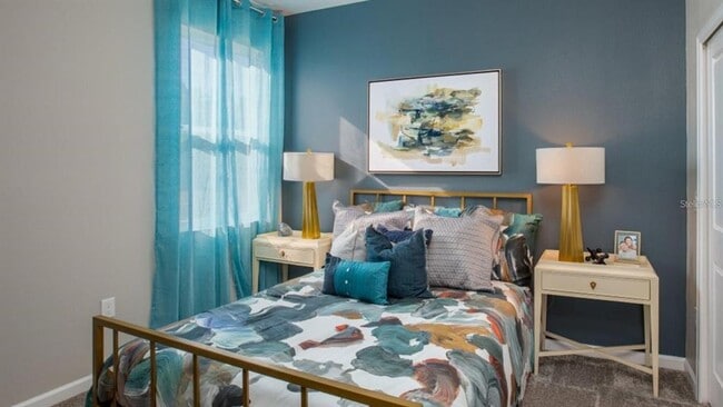 Building Photo - 643 Grove St