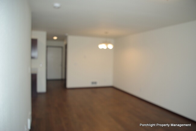 Building Photo - 2041 Andress Ln
