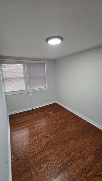 Building Photo - 437 Caledonia Ave