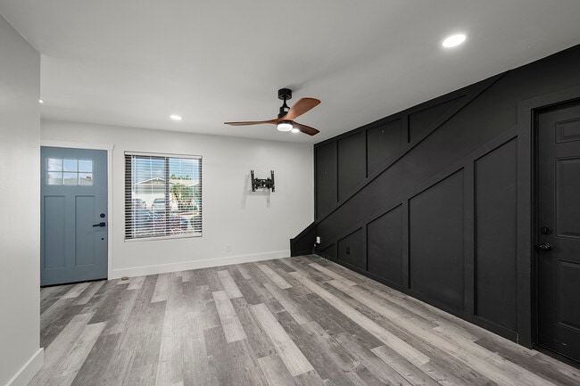 Building Photo - 8685 Longwood St