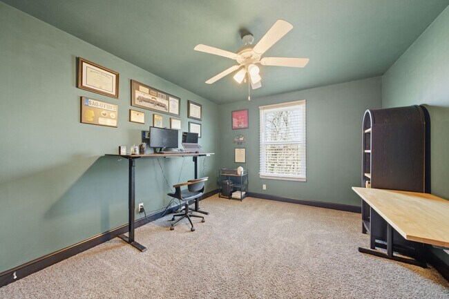 Building Photo - 1135 Charles Thomas Dr