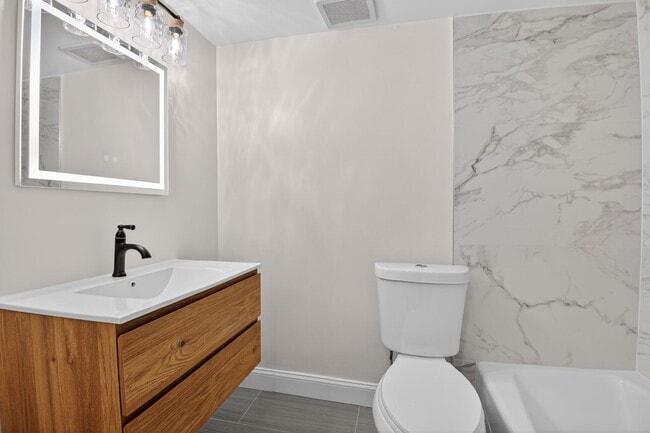 Building Photo - 12301 Braxfield Ct