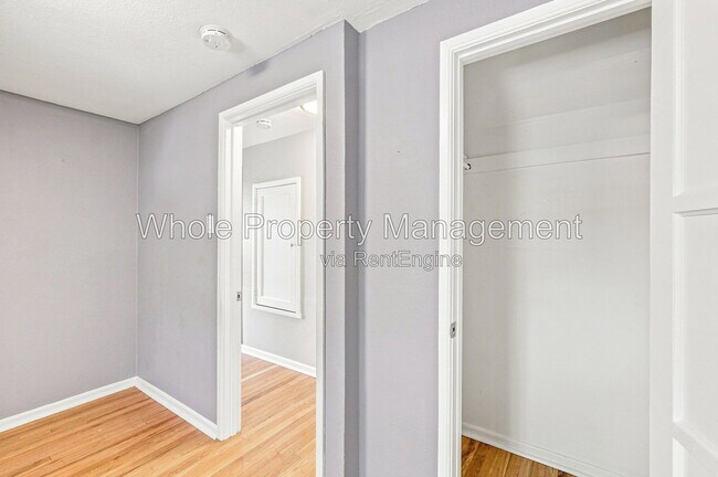 Building Photo - 1770 W Beekman Pl