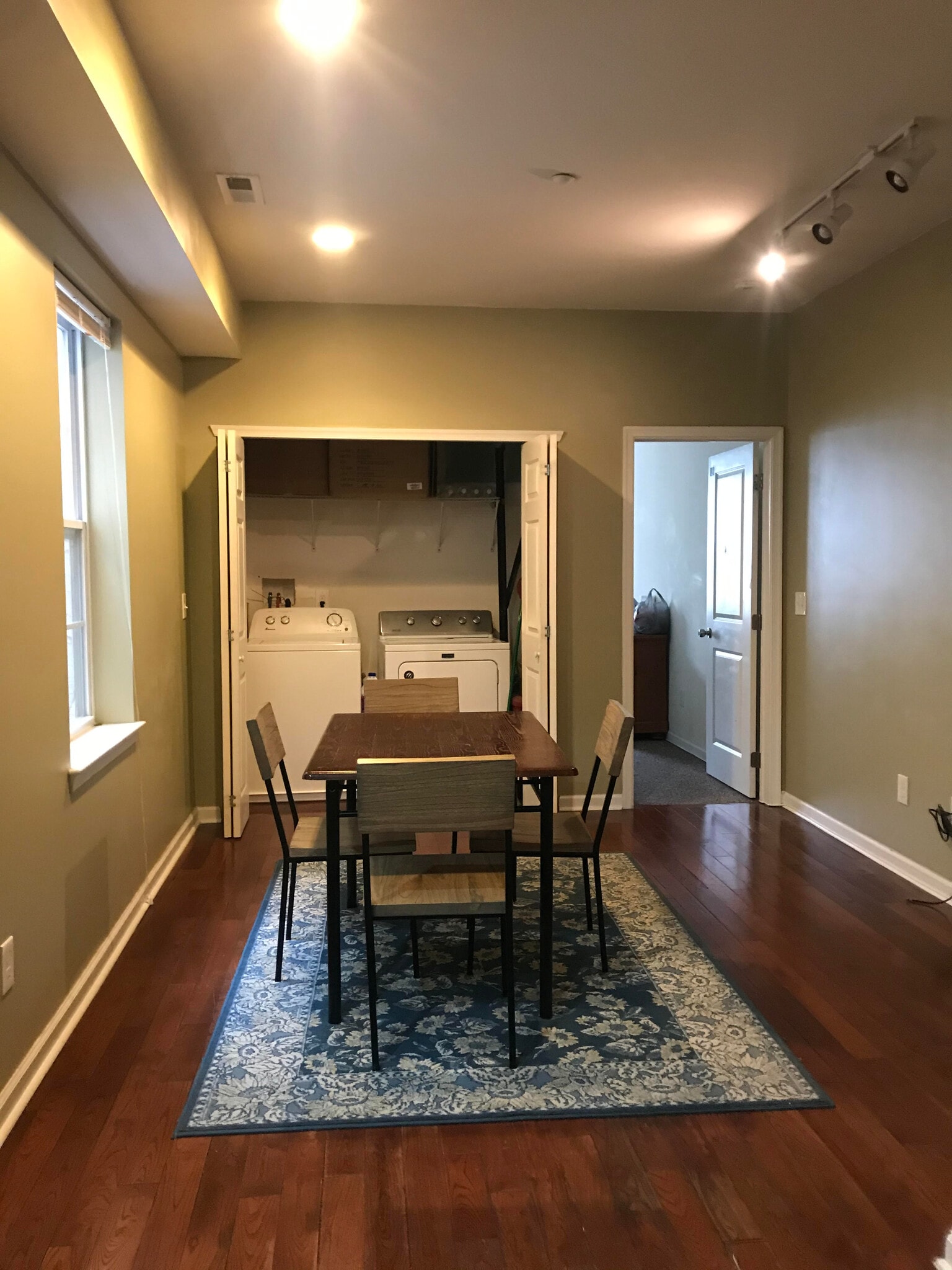 Dining and laundry - 2356 N Park Ave