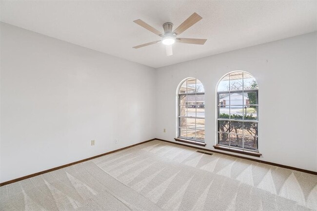 Building Photo - 11805 Ashford Dr