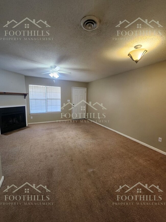 Building Photo - 4315 Lexington Way