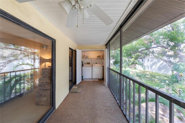 Building Photo - 646 Bird Bay Dr E