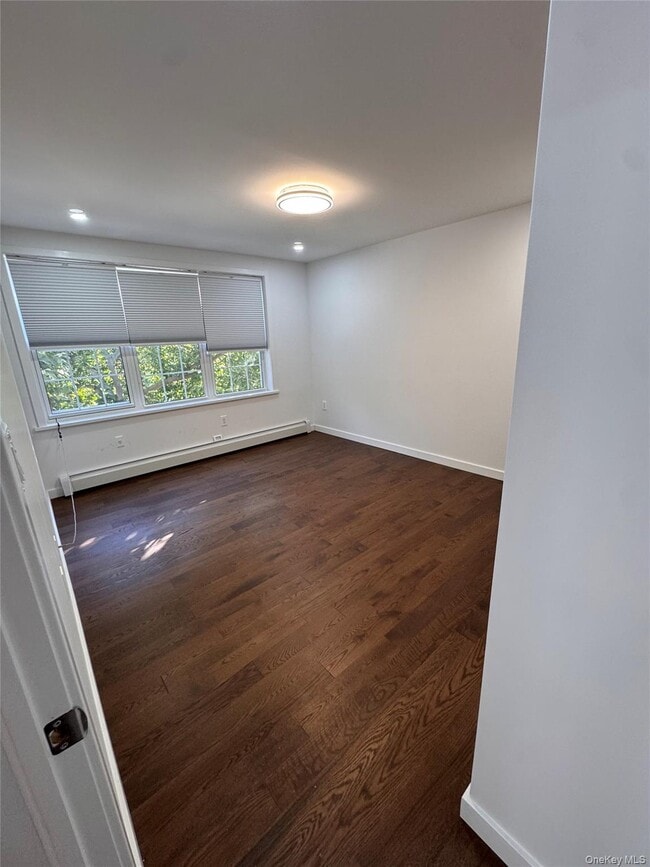Building Photo - 609 Ovington Ave