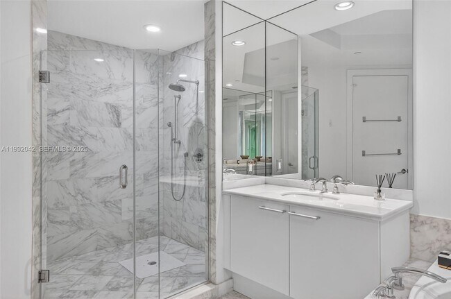 Building Photo - 4100 Island Blvd