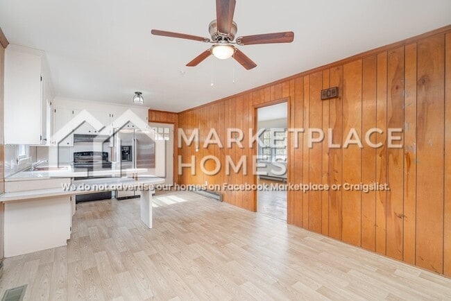 Building Photo - 33991 SC-9