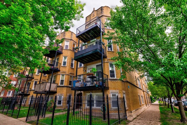 Primary Photo - 5255 N Rockwell St