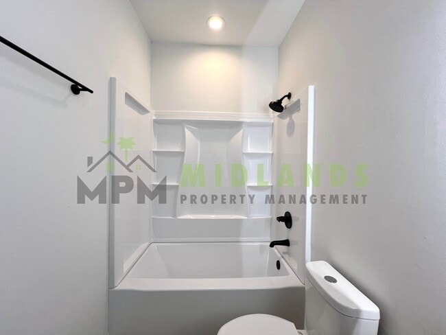 Building Photo - 1510 Noble Ave